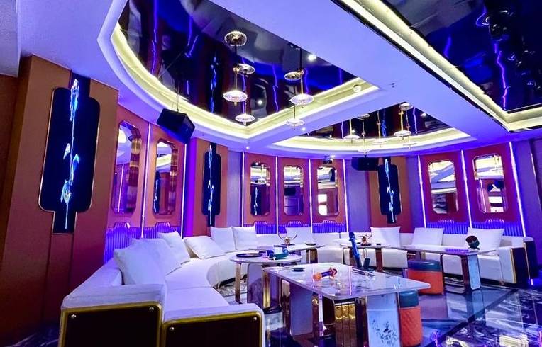 西安悦庭CLUBKTV招聘酒水促销-靠塑造职业绽放个人独特光
