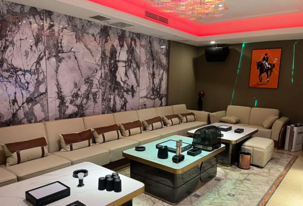 成都高端KTV会所招聘加入我们，把握夜生活职业良机