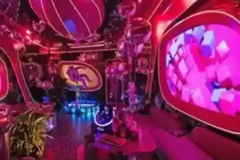 南昌夜场招聘模特/促销员,未来大舞台间等你出彩