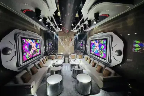 成都夜场招聘促销,成都夜店火热直招贤达,共创双赢美好明天哟