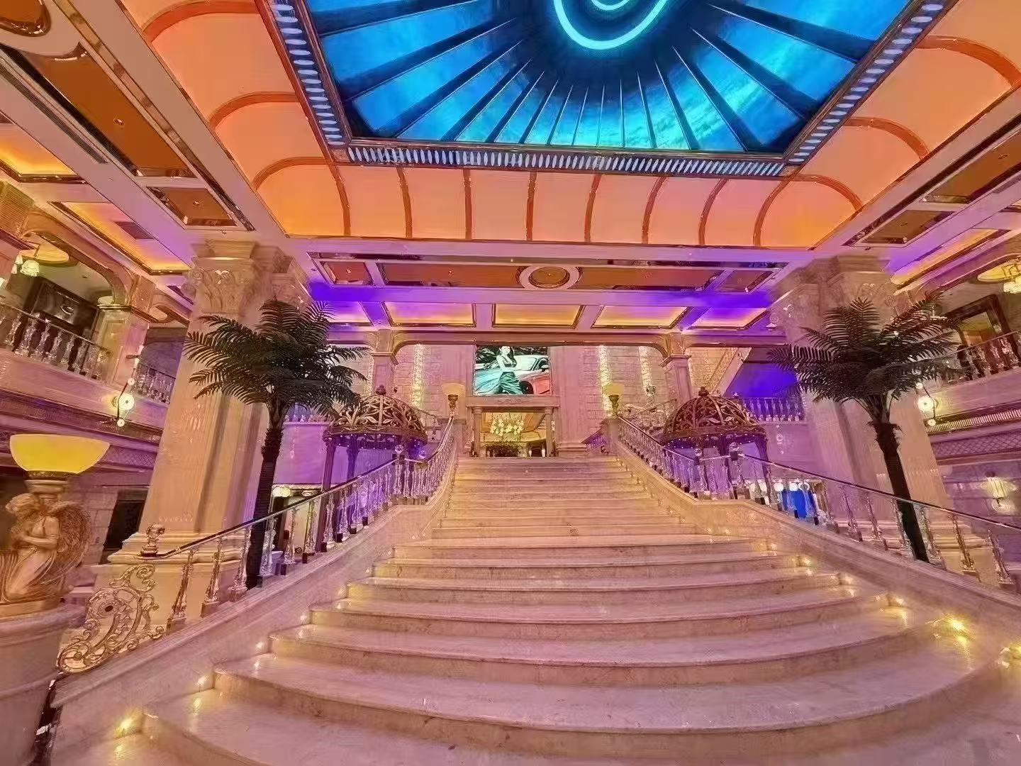上海KTV直招女礼仪明智的选择就是遇到你